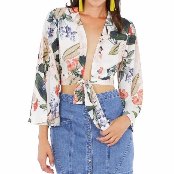 Nature Pattern Show Me Your Mumu Wrap Top - Picture 1 of 10